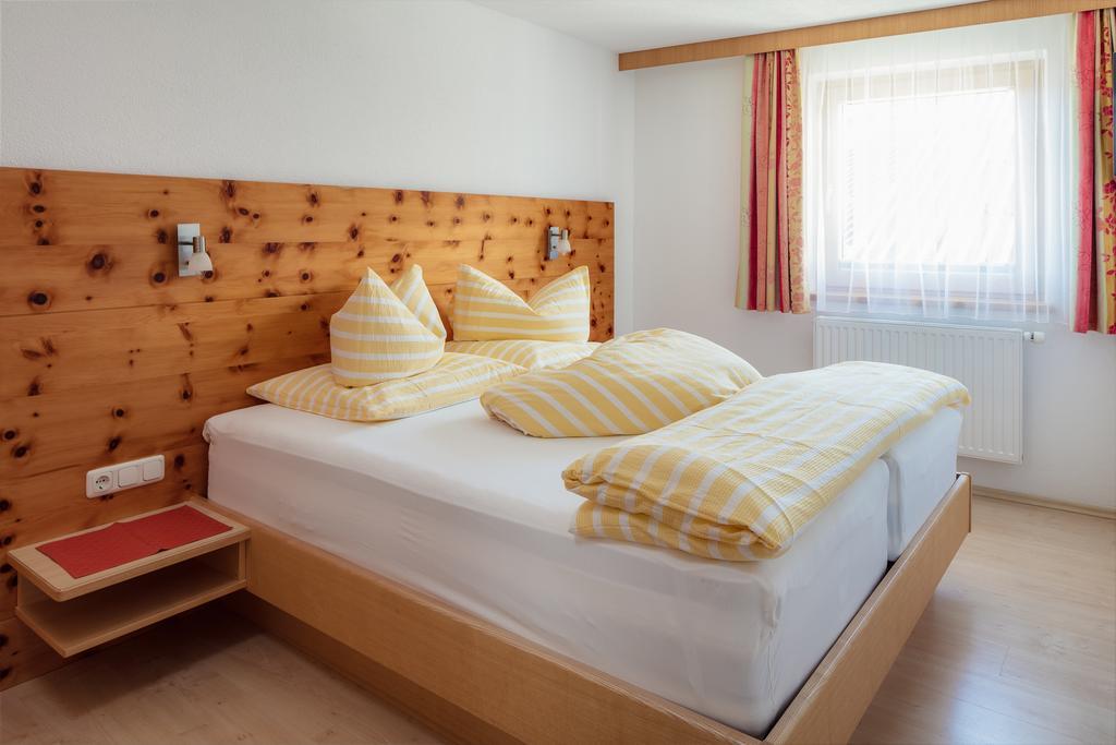 Schimpfoesslhof Villa Fiss Kültér fotó