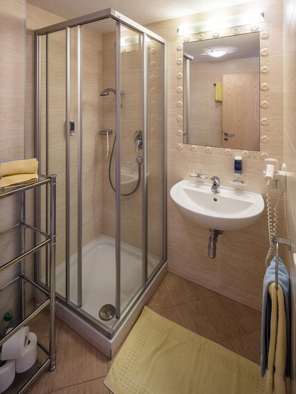 Schimpfoesslhof Villa Fiss Kültér fotó
